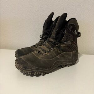Women’s Black Hiking Boots